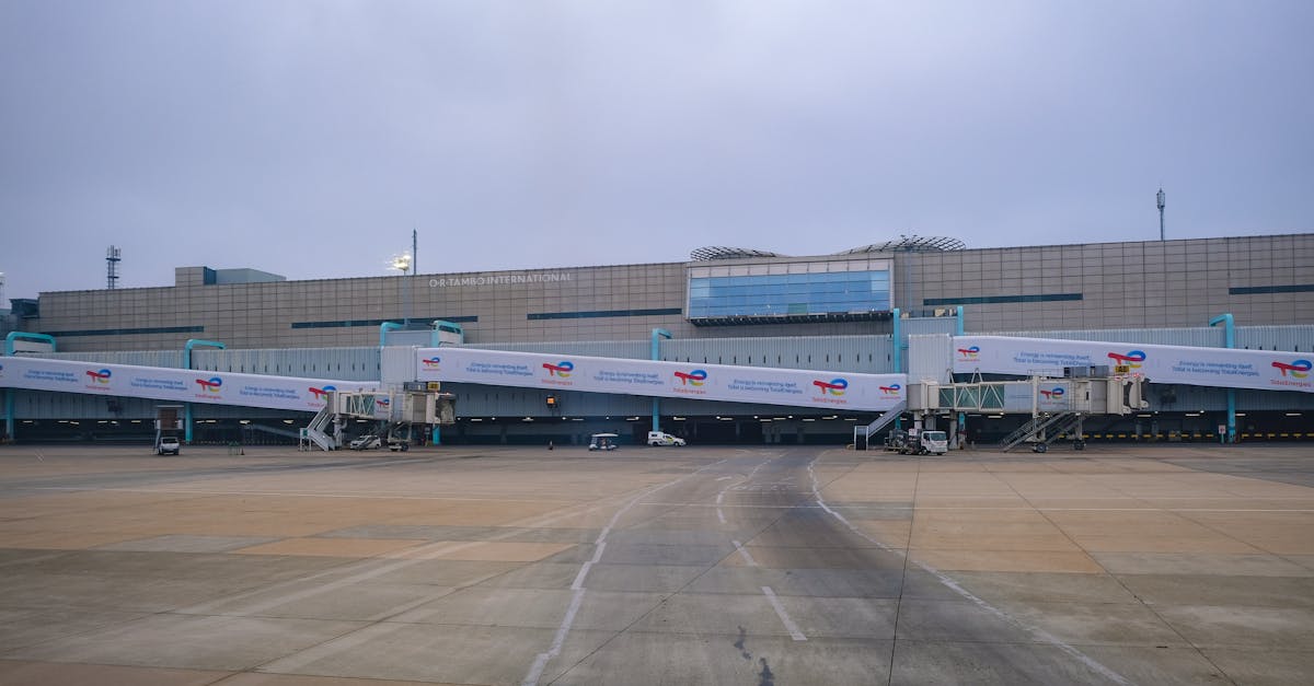 Evaluating the Benefits of Collision Damage Waiver for Your Rental Car